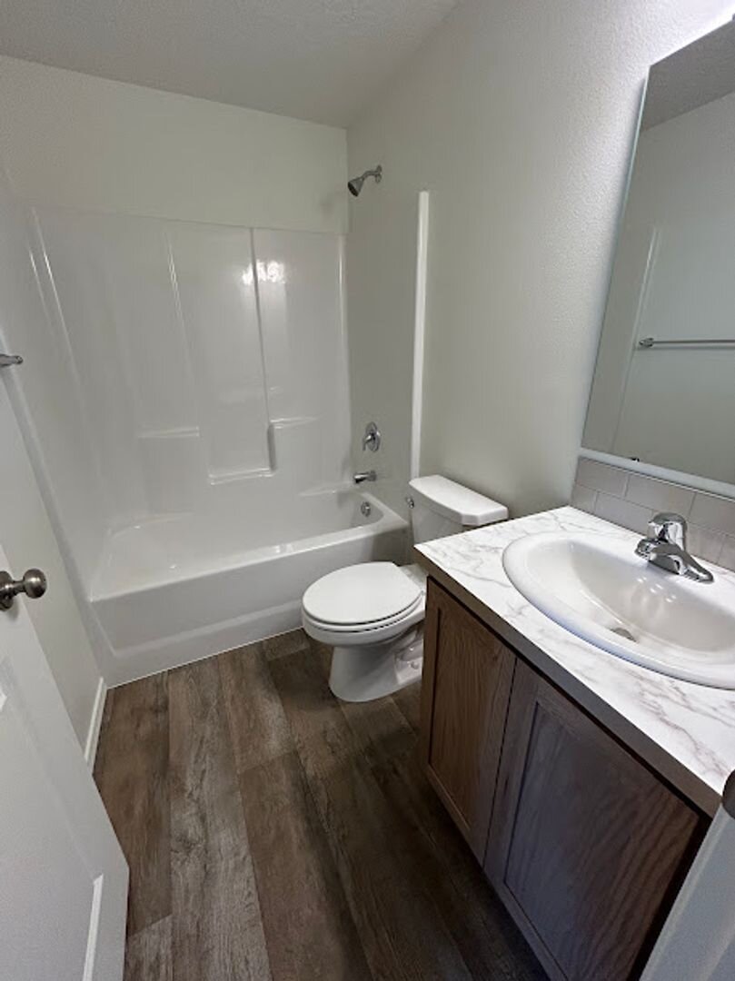 6592 W 36th PL Kennewick, WA 99338