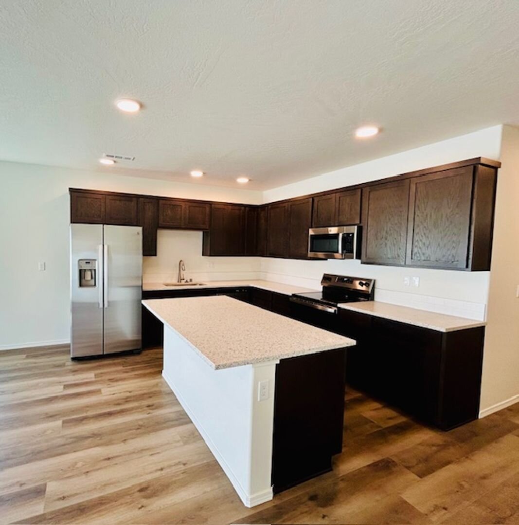 6664 W 36th PL Kennewick, WA 99338