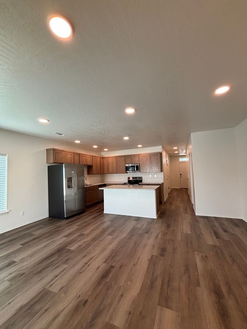 3767 S. Roosevelt PL. Kennewick, WA 99338