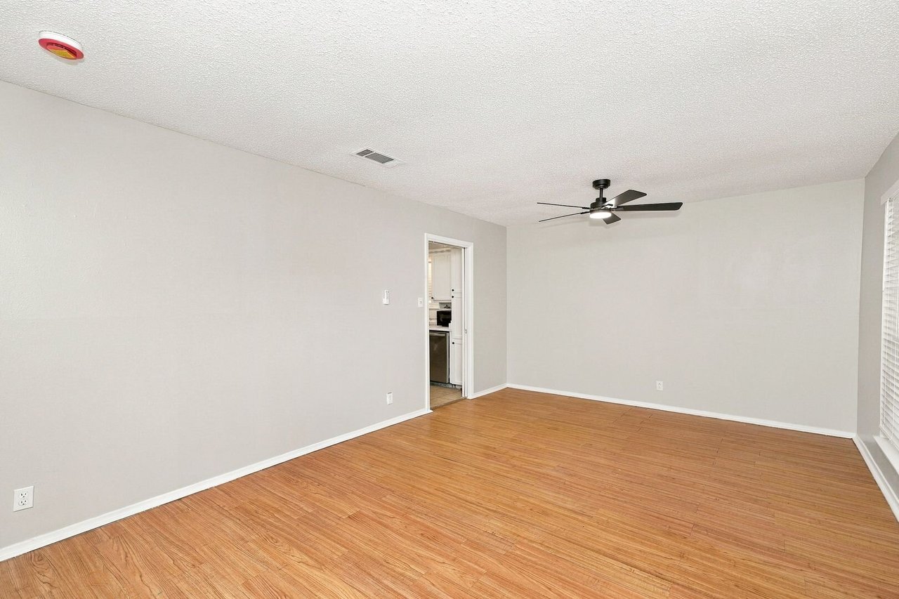 6300 Wheaton Drive Fort Worth, TX 76133