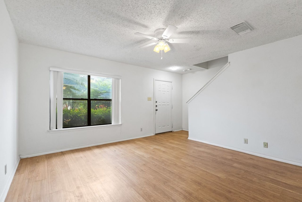 5011 River Kenton San Antonio, TX 78240