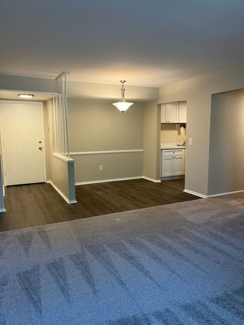 841 Ludlow Ave Apt 203 Rochester, MI 48307