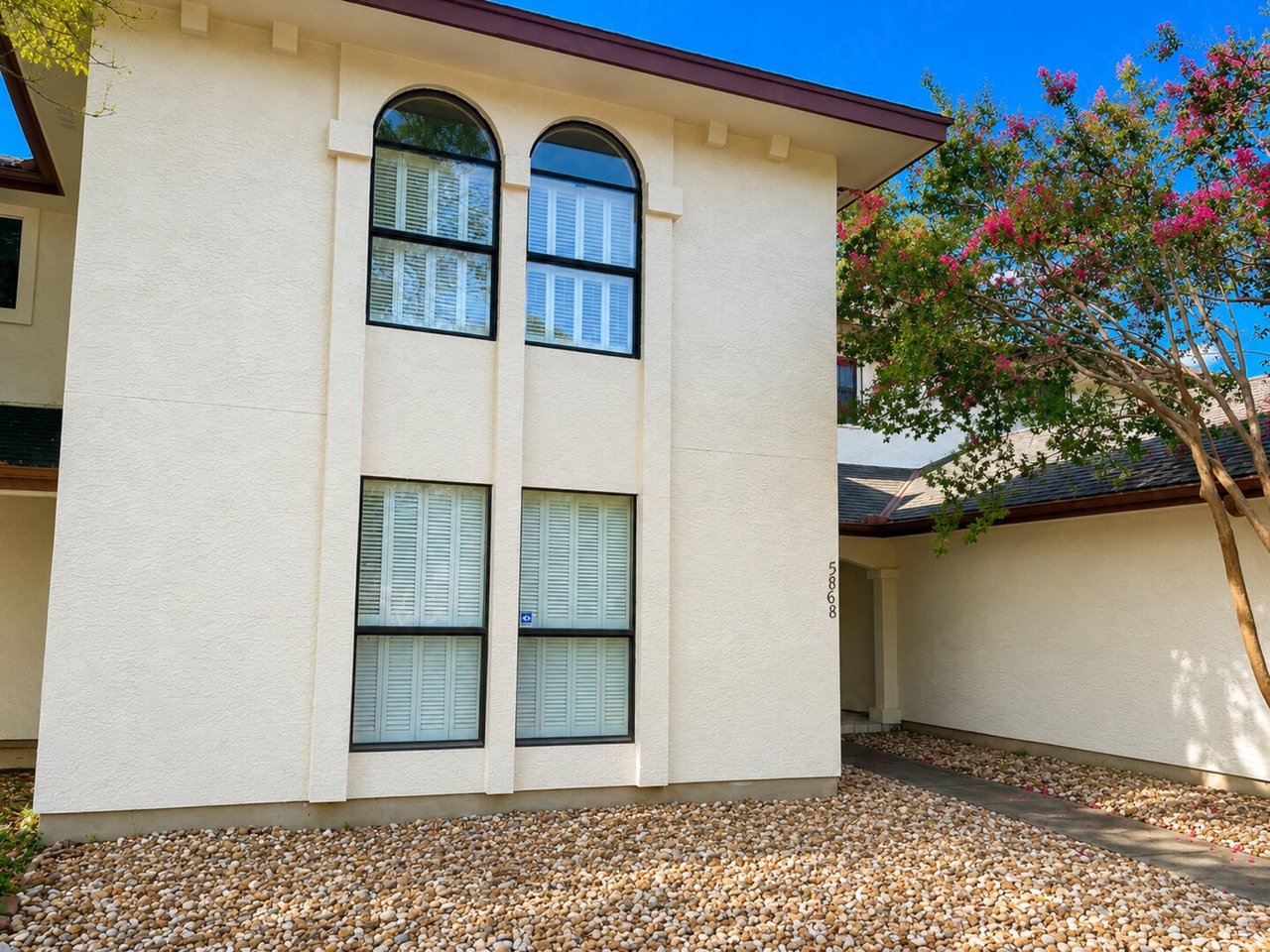 5868 Royal Ridge San Antonio, TX 78239