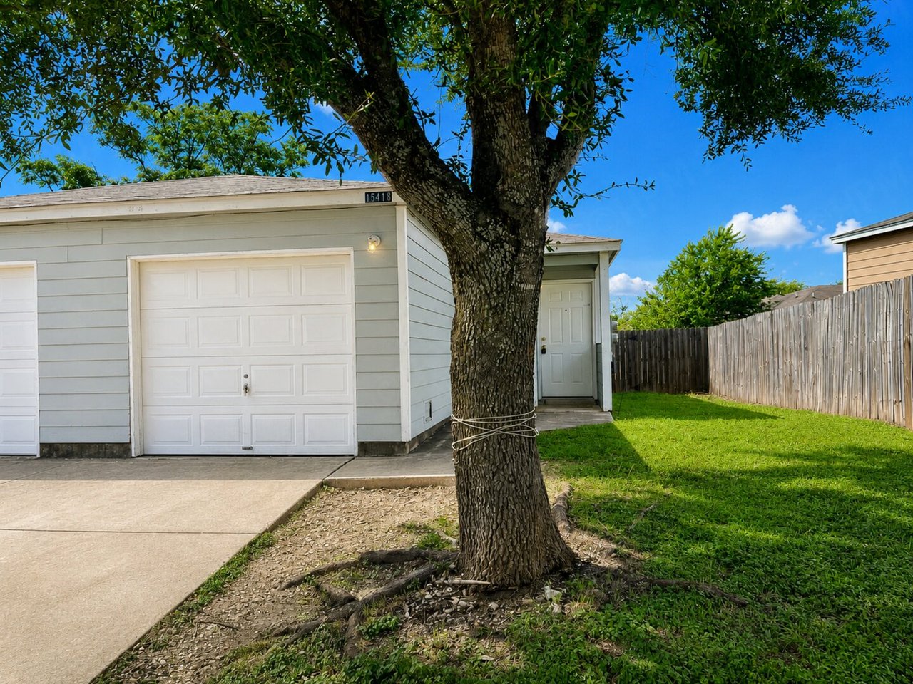 15418 Kamary Lane San Antonio, TX 78247