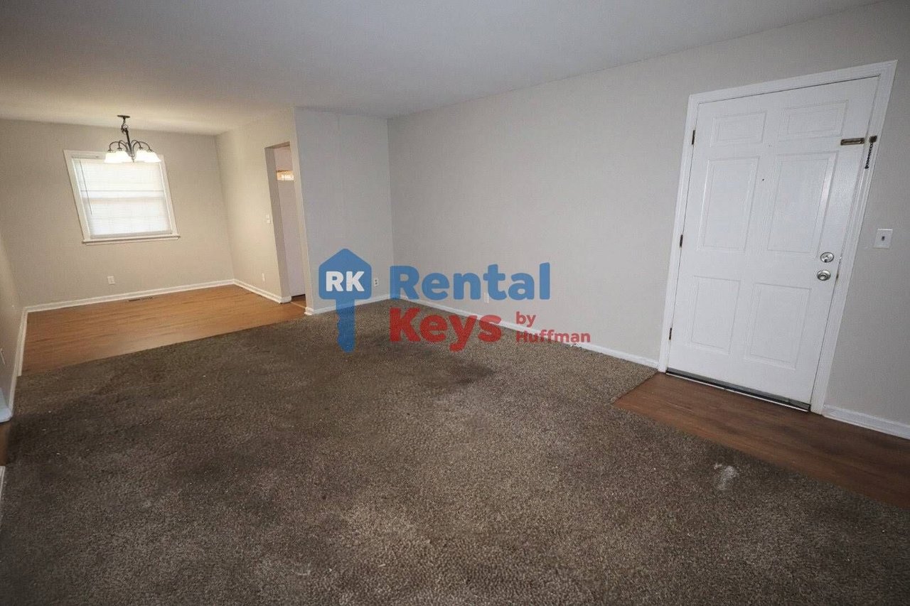 2860 Ravenswood Drive Evansville, IN 47714