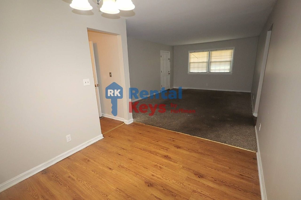 2860 Ravenswood Drive Evansville, IN 47714