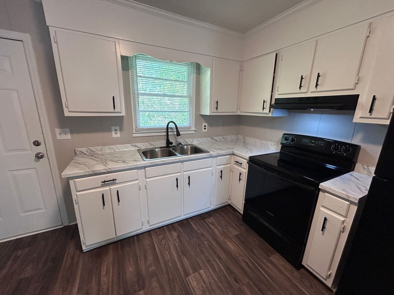 115 Cox Avenue - Unit D Thomasville, NC 27360