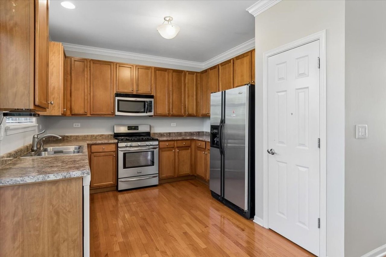 3419 Bradbury Circle Aurora, IL 60504