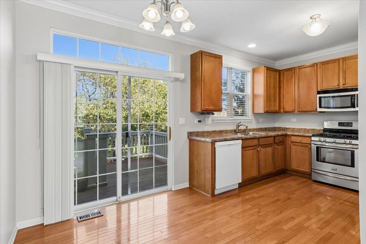 3419 Bradbury Circle Aurora, IL 60504