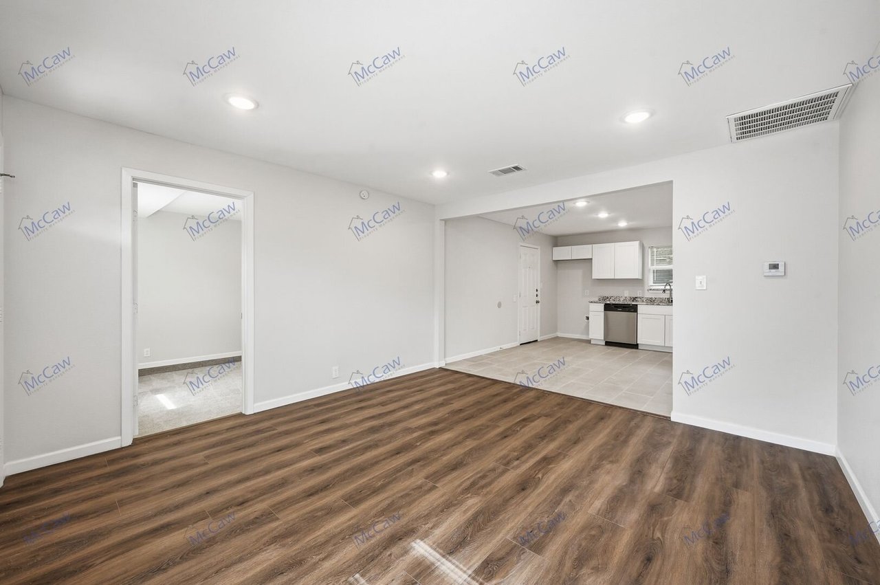 4229 Comanche St. Fort Worth, TX 76119