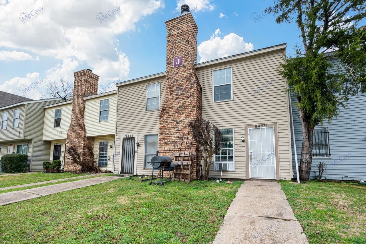 9459 Olde Village Ct. Dallas, TX 75227