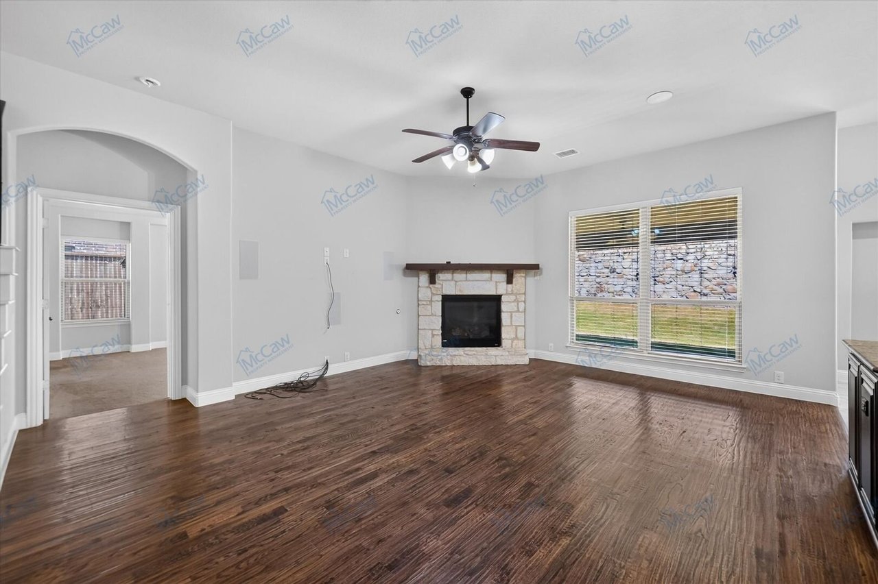 911 Birchwood Dr Wylie, TX 75098