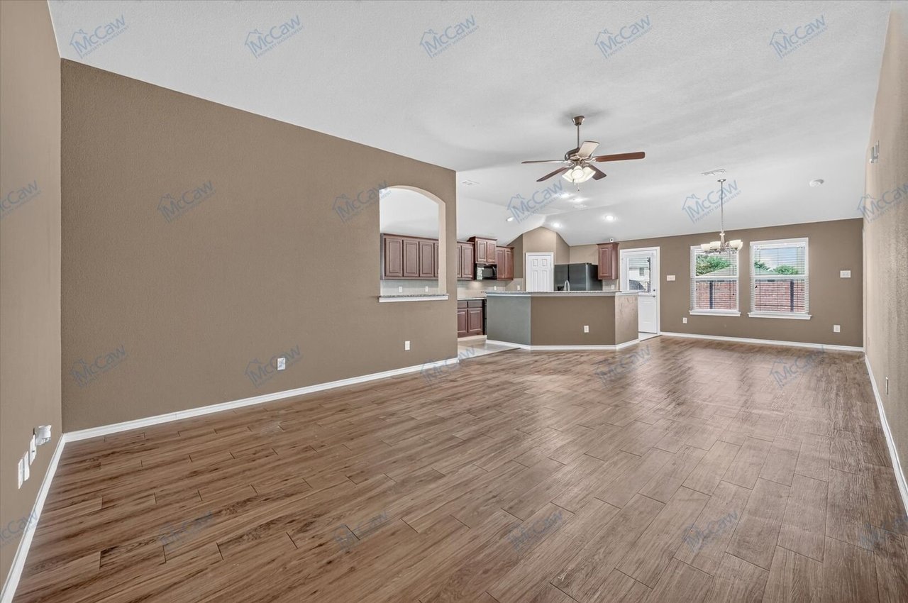 12000 Castleford Way Crowley, 76036