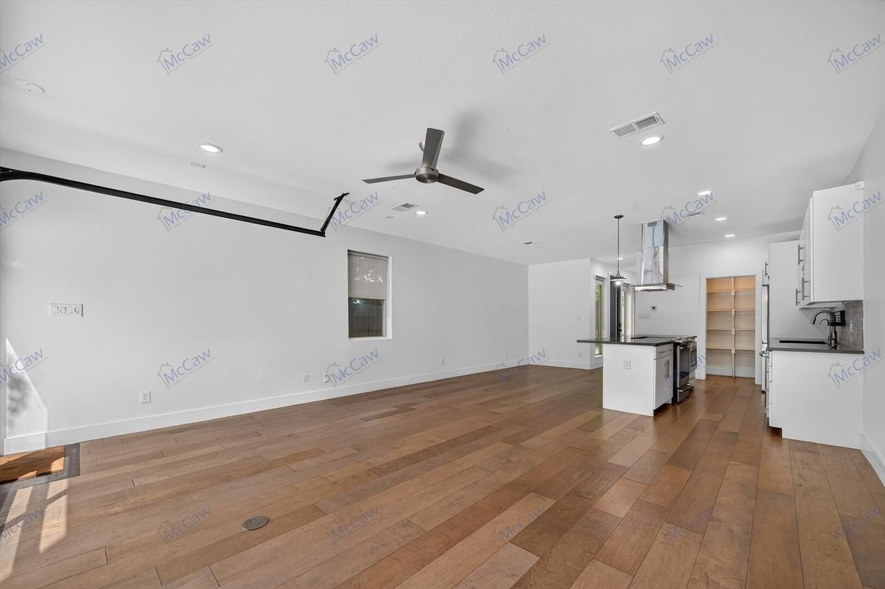 4413 Roseland Ave. Dallas, TX 75204
