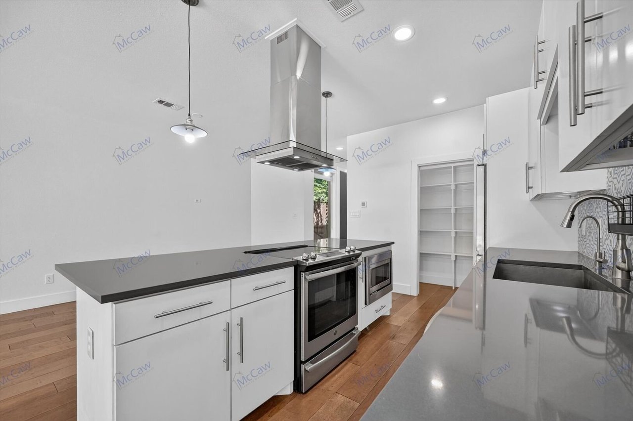 4413 Roseland Ave. Dallas, TX 75204