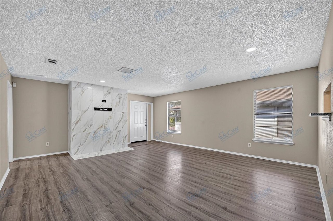 2511 Woodmont Trail Fort Worth, TX 76133