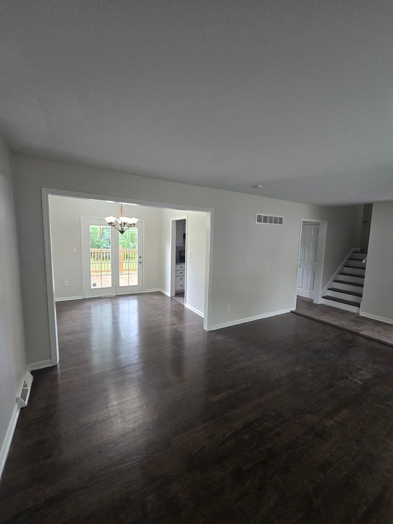 8218 E 133rd Ter Grandview, MO 64030