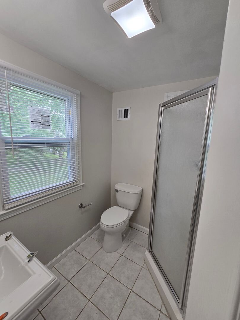 8218 E 133rd Ter Grandview, MO 64030