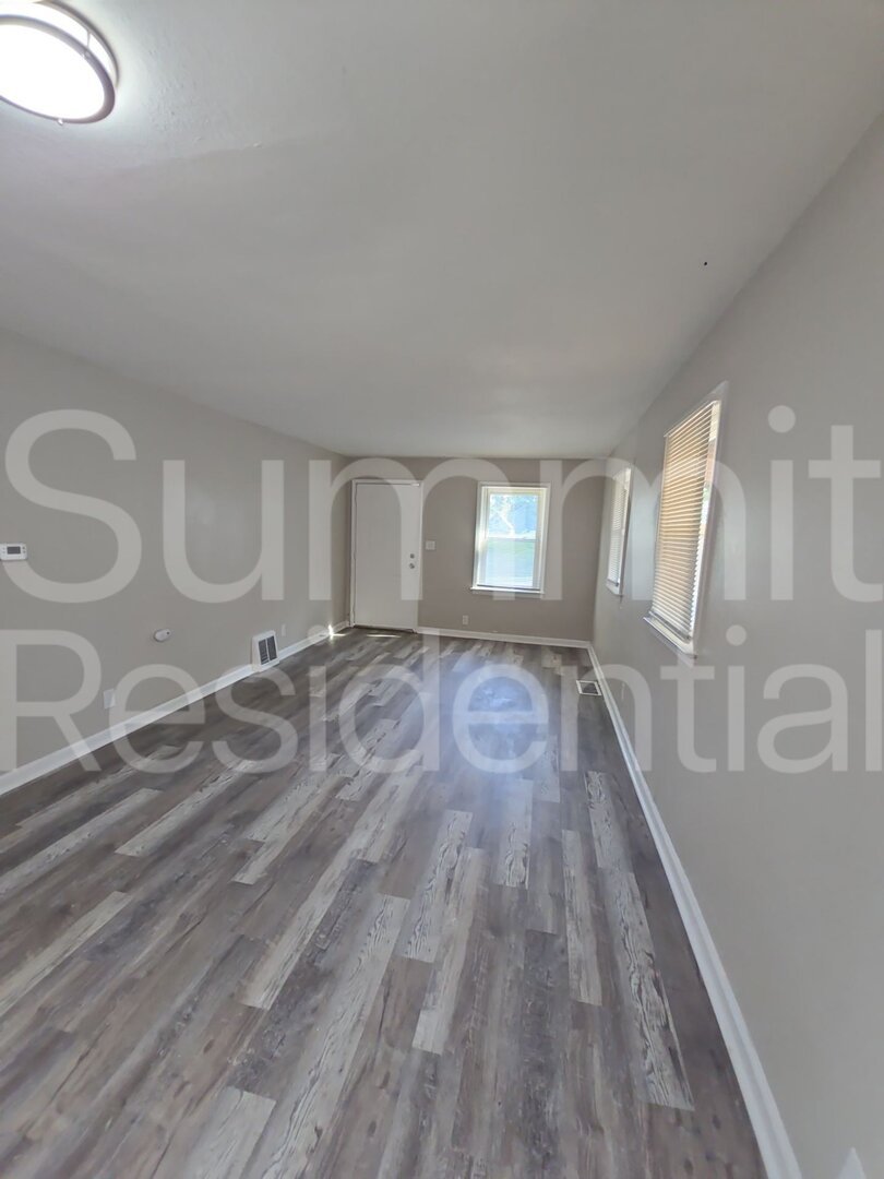 1962 Garfield Ave Kansas City, KS 66104