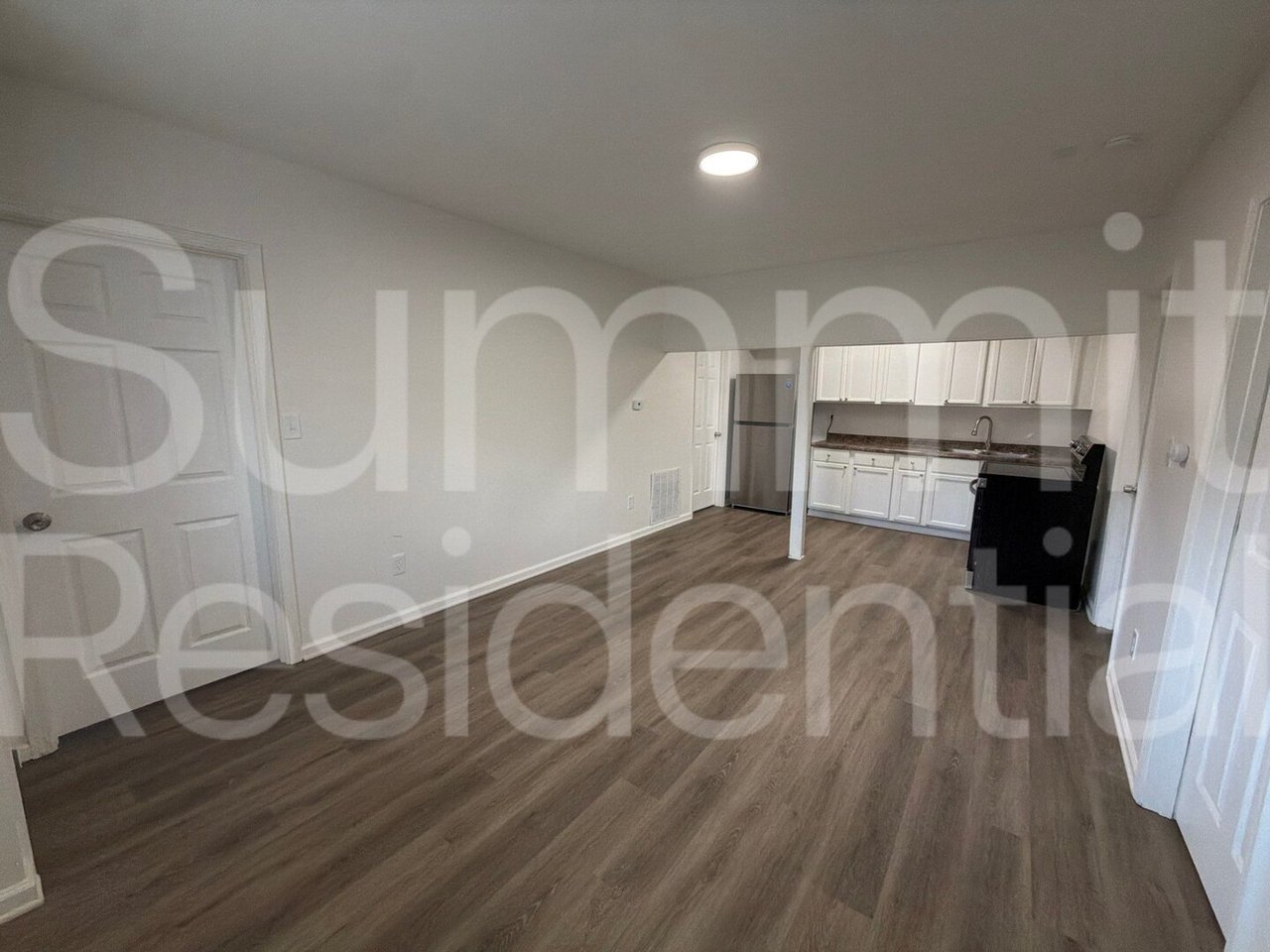 327 Laclede St - #B Indianapolis, IN 46241