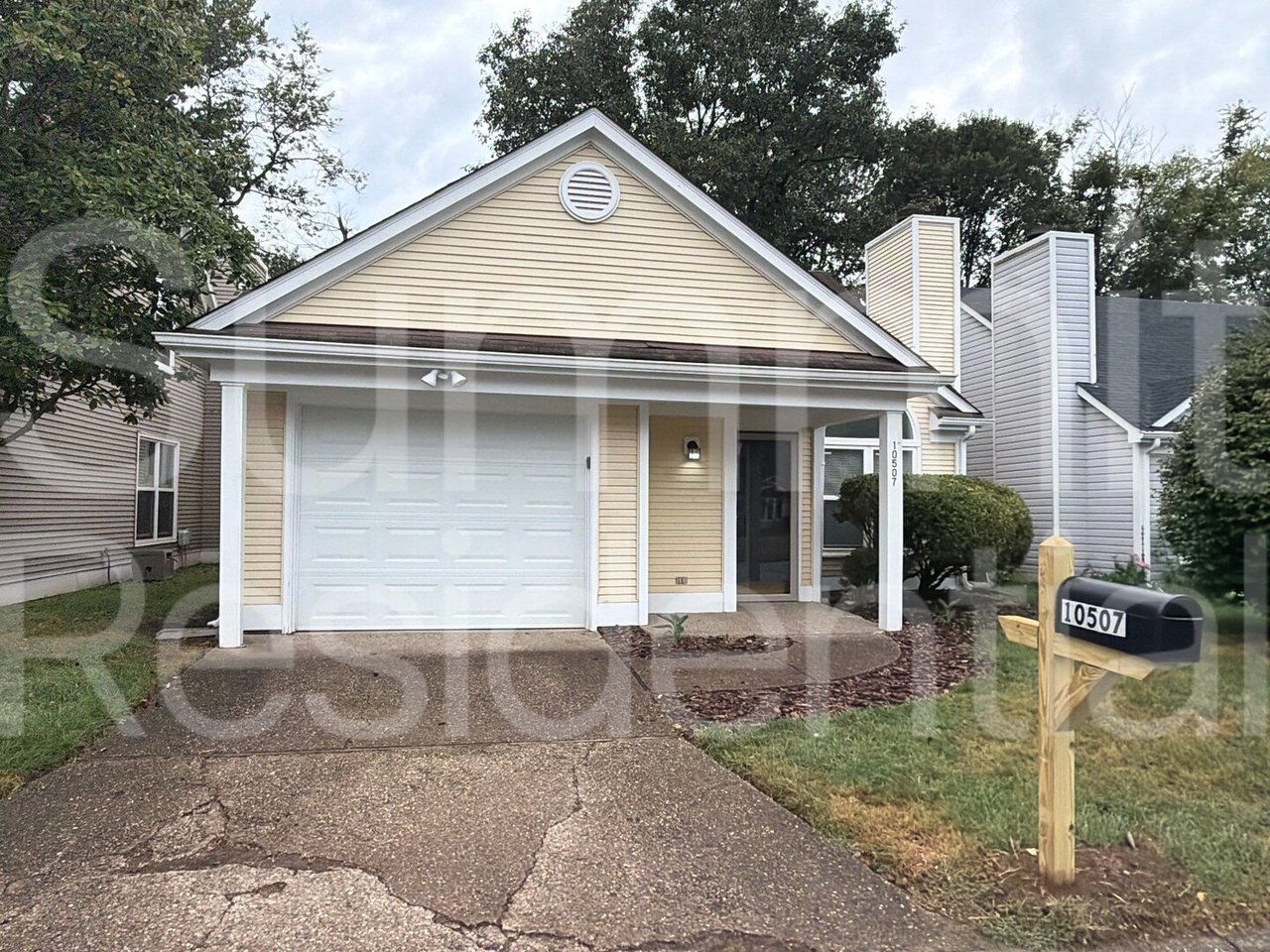 10507 Bay Pointe Ct Louisville, KY 40241