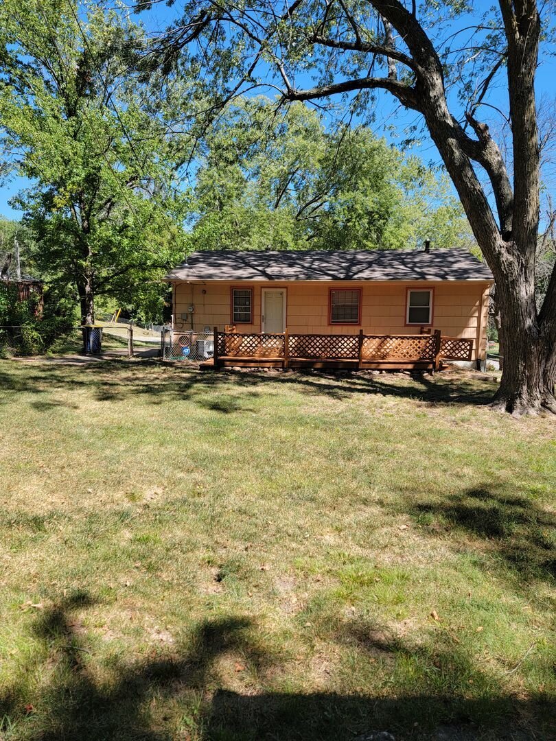 4812 Richmond Ave Kansas City, MO 64129