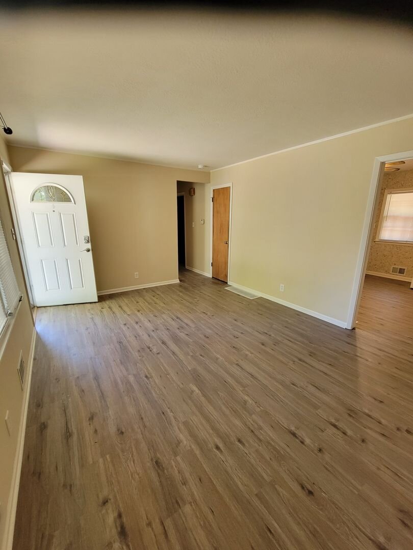 4812 Richmond Ave Kansas City, MO 64129
