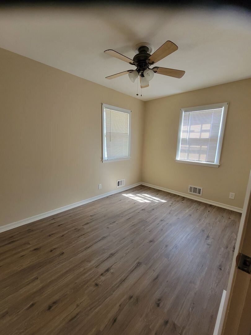4812 Richmond Ave Kansas City, MO 64129