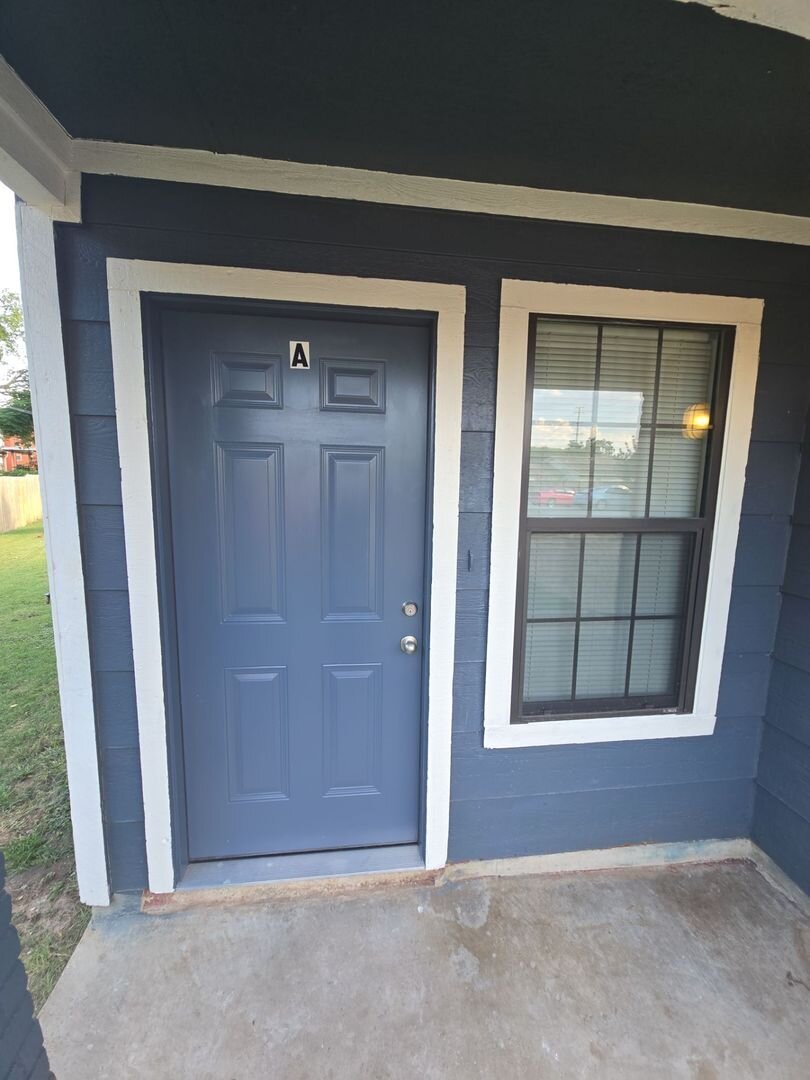 900 E Leslie Cir - Unit A Austin, TX 78721