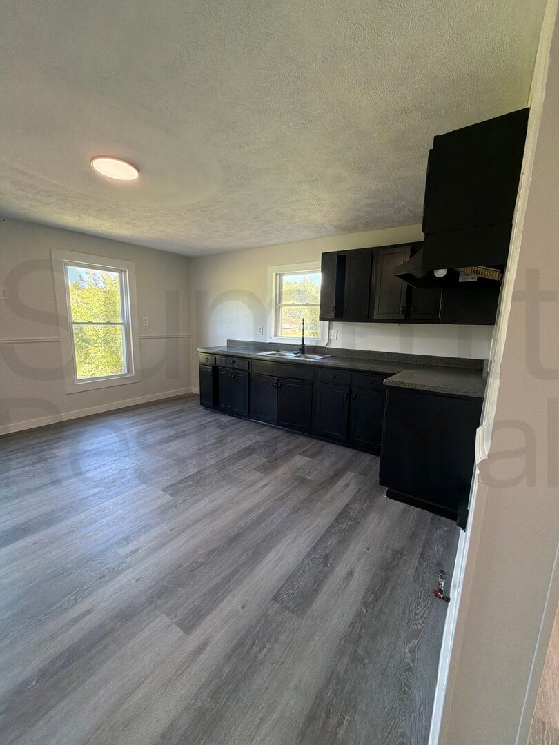 556 Oak St Mansfield, OH 44907