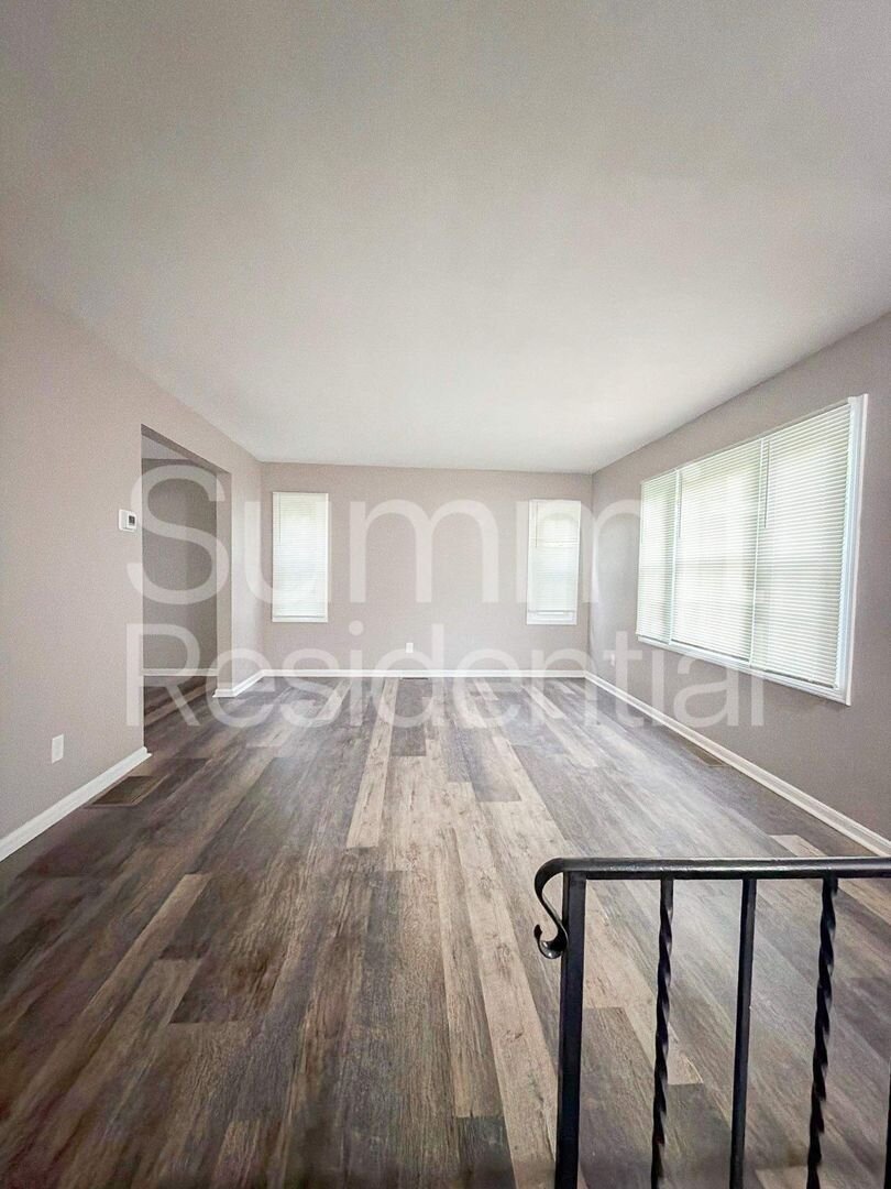 40 Sunnyslope Dr Mansfield, OH 44907