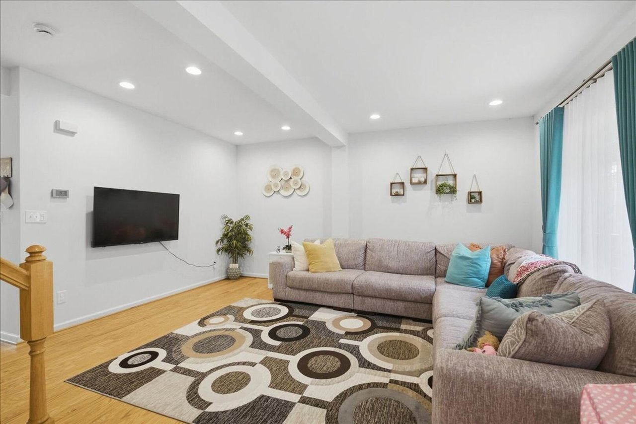 13510 Avonmore Dr Herndon, VA 20171
