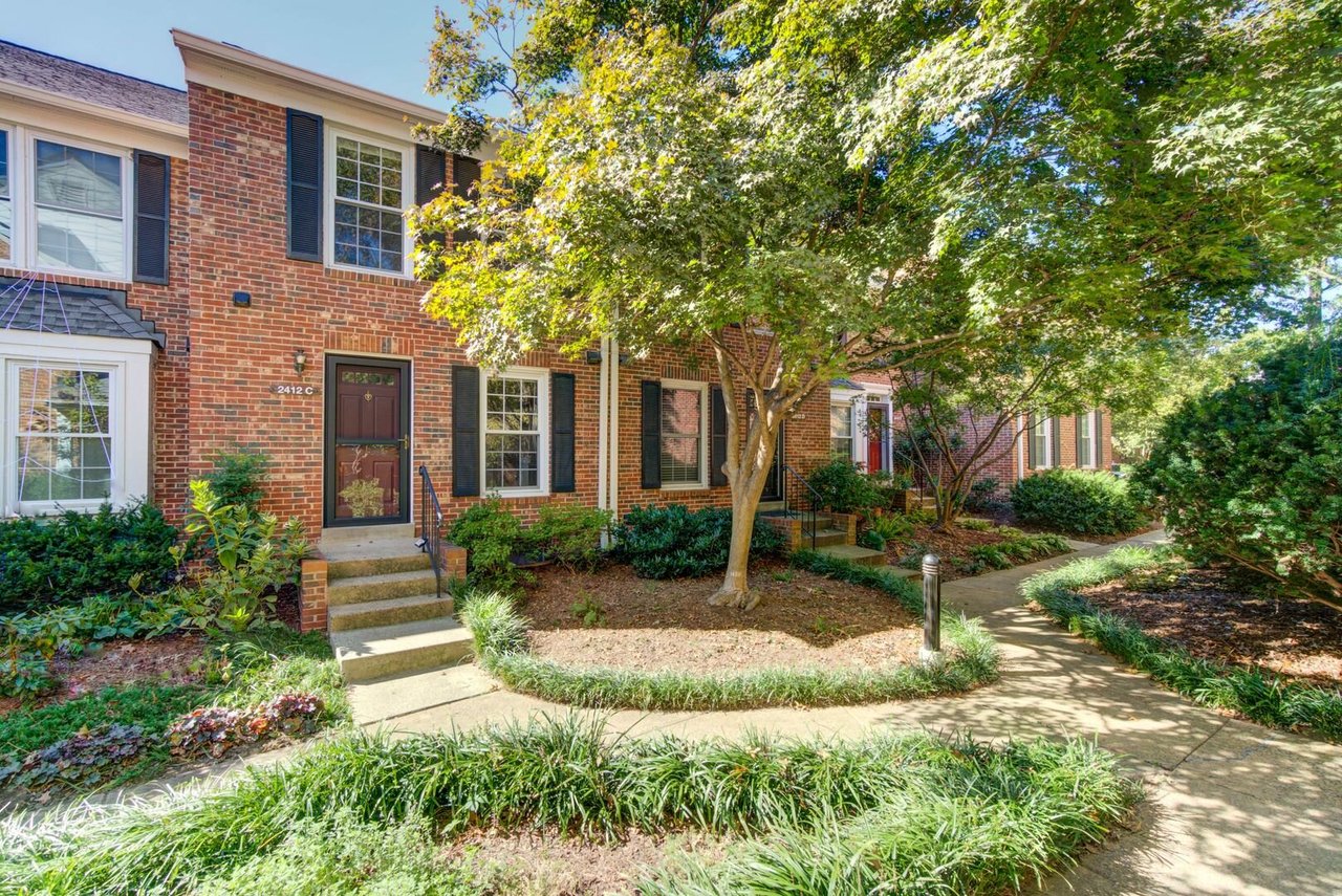 2412 S. Walter Reed Dr Unit C Arlington, VA 22206