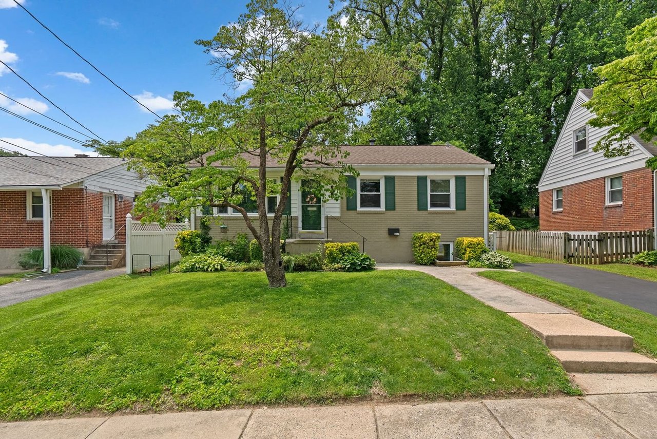 3904 Lantern Dr Silver Spring, MD 20902