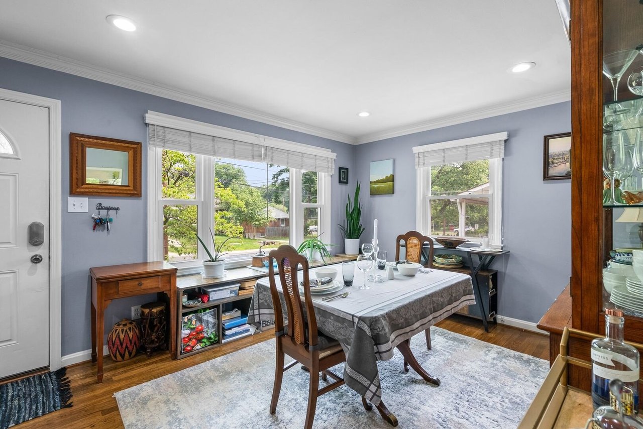 3904 Lantern Dr Silver Spring, MD 20902