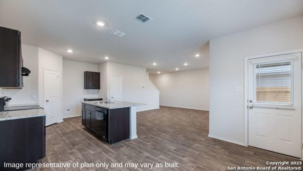 1310 Brown Pelican Wy San Antonio, TX 78253
