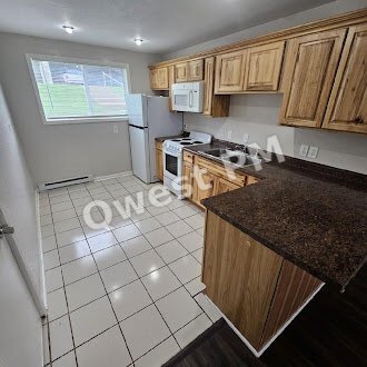 409 E Woodlawn #8
