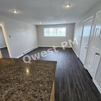 409 E Woodlawn #8