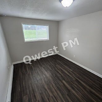 409 E Woodlawn #8