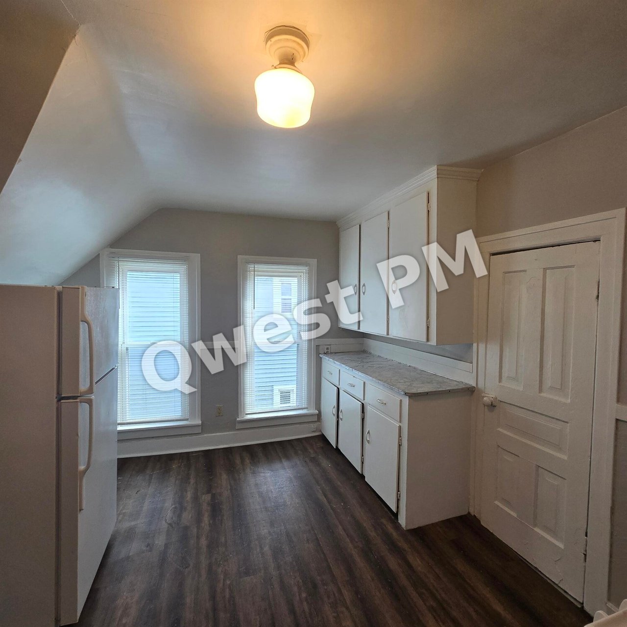 919 Davis Ave NW #2