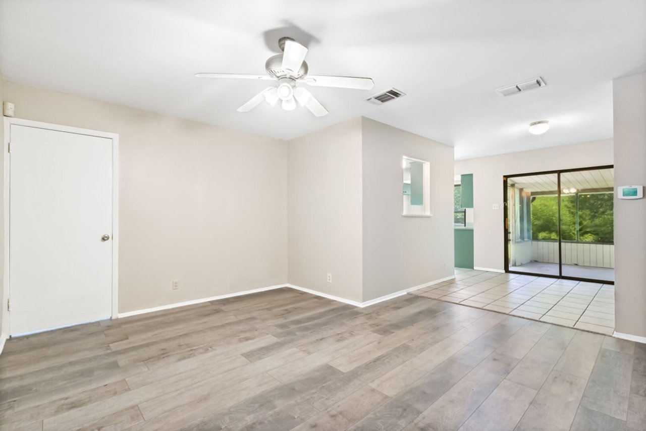 12214 Lone Shadow Trail Live Oak, TX 78233
