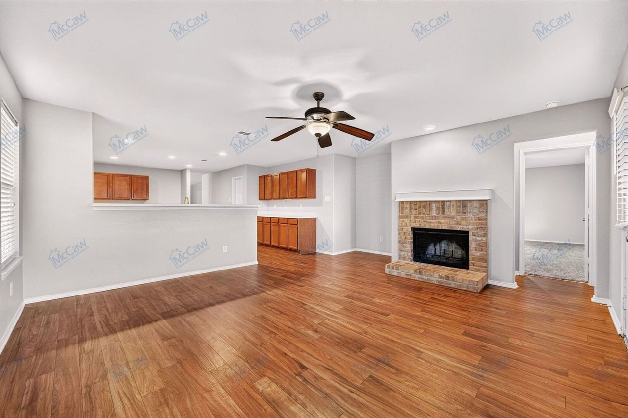 2425 Grand Rapids Dr. Fort Worth, TX 76177