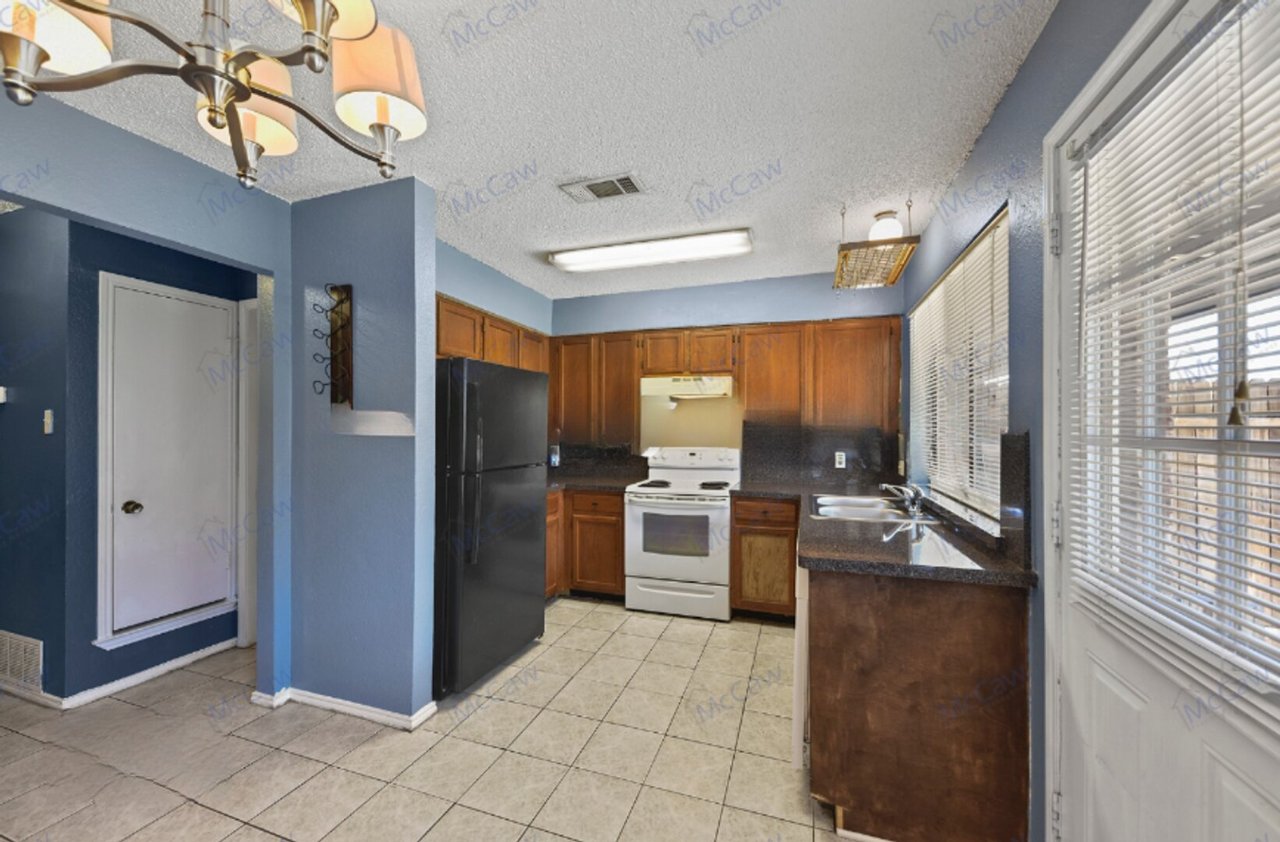 800 Bluebonnet Dr Apt D Keller, TX 76248-3523