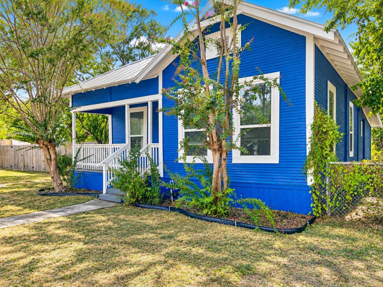 112 Avenue B Converse, TX 78109