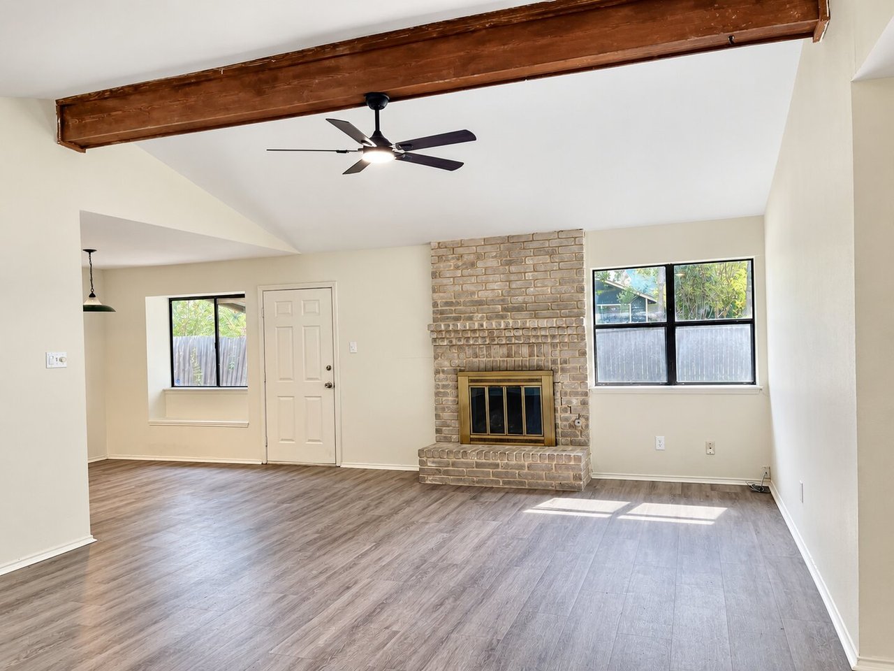 5530 Sunup Dr San Antonio, TX 78233
