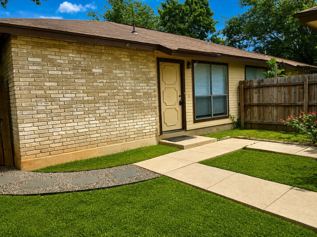 8873 Meadow Trace San Antonio, TX 78250
