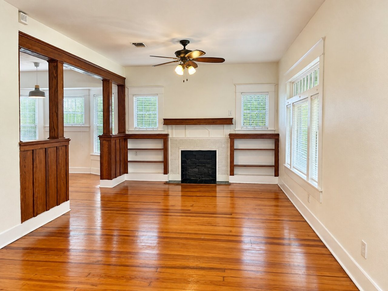 936 West Summit Ave San Antonio, TX 78201