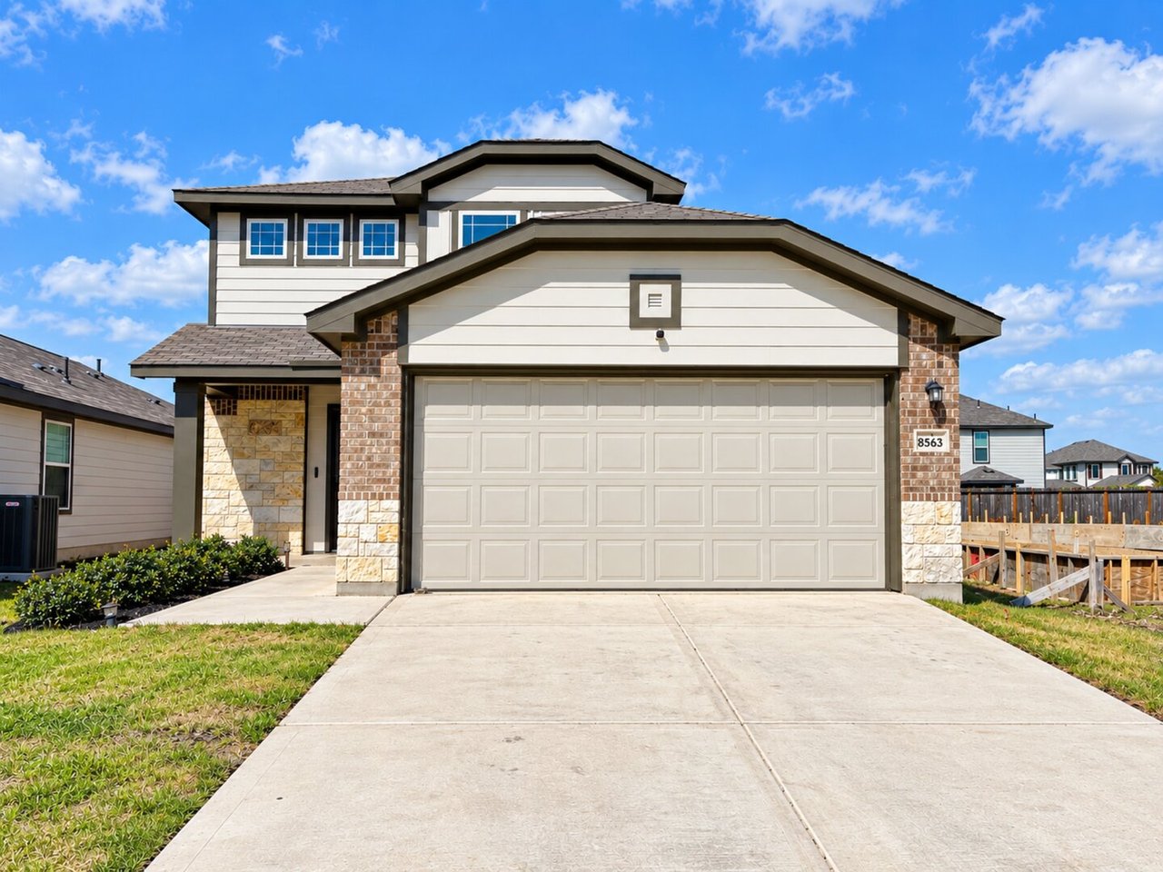 8563 Redhawk Loop San Antonio, TX 78222