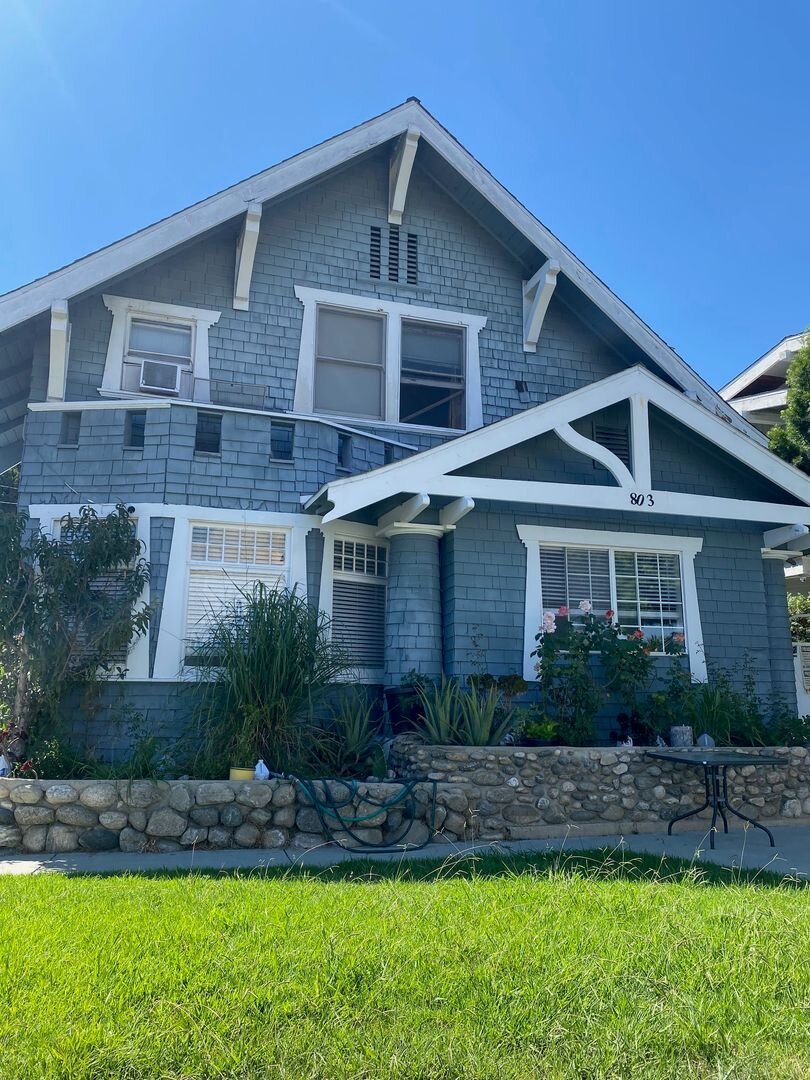 803 MAGNOLIA AVE UNIT 1 LONG BEACH, CA 90813