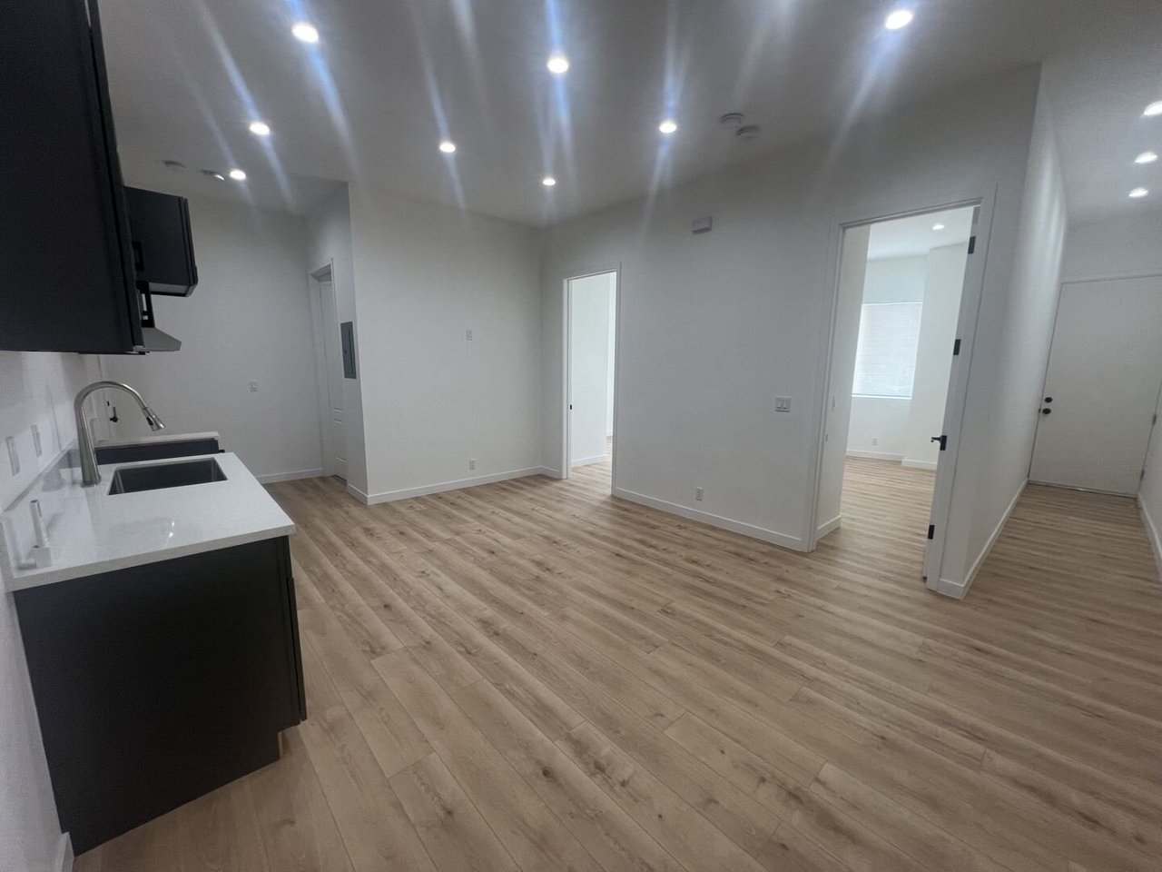 5512 LONG BEACH BLVD - B LONG BEACH, CA 90805